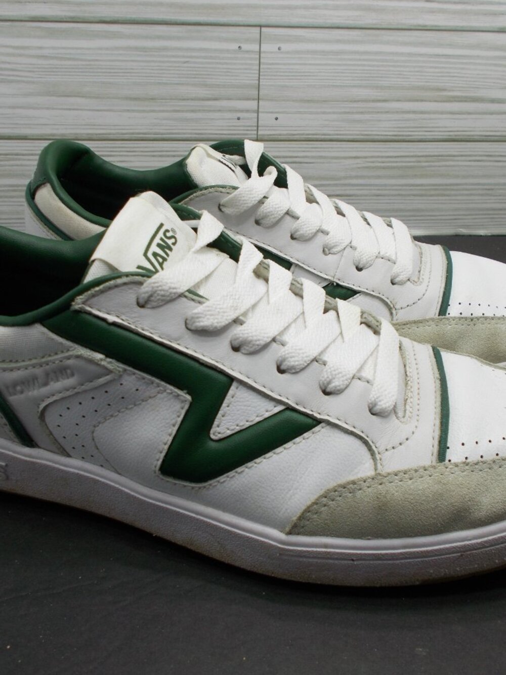 Vans Serio Collection Lowland Men's 10 Comfy Cush White Green Shoes